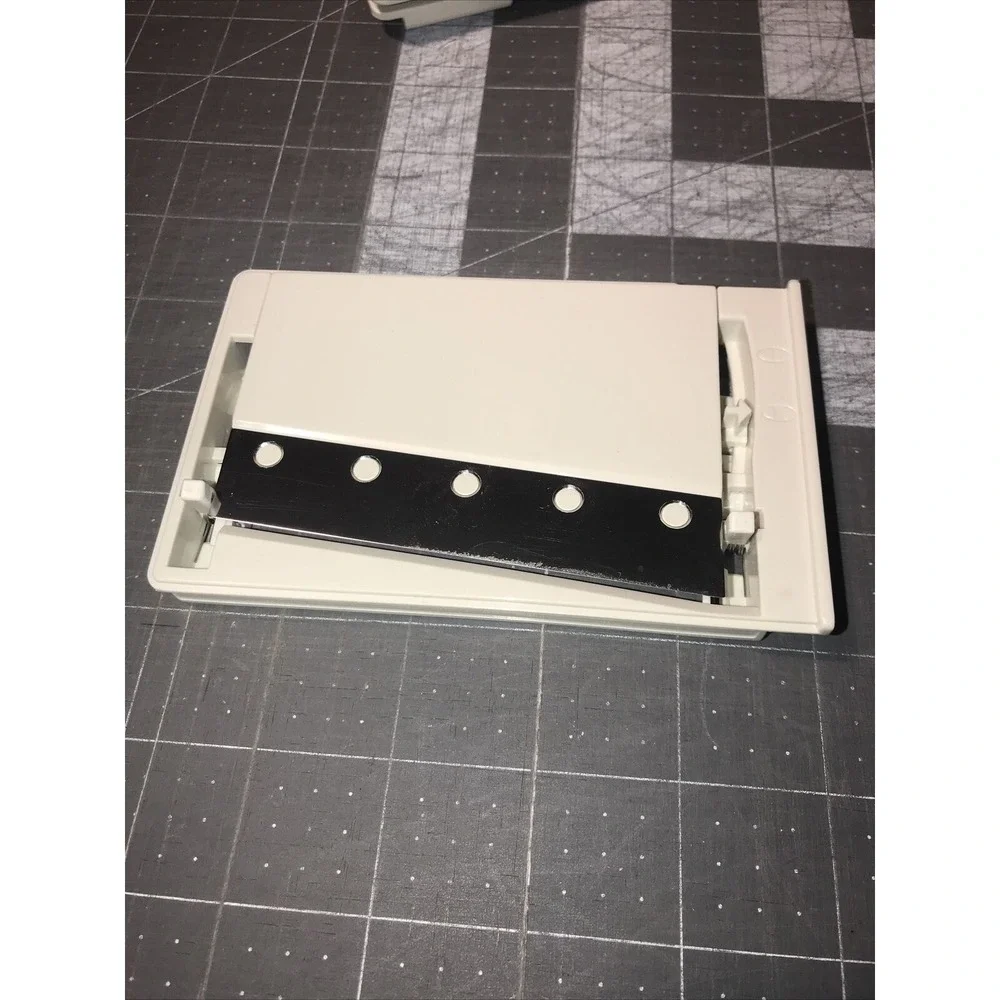 Pampered Chef 1087 Ultimate Mandoline Slicer‎ Grater 4 Blades + Storage Box